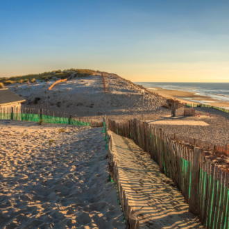 Coucher de soleil sur la plage d'Hourtin