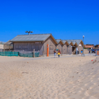 POste de surveillance à Hourtin Plage en Gironde