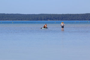 Baignade plage de lachanau au lac d'Hourtin