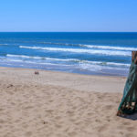 Vagues et surf sur la plage centrale d'Hourtin sur la Côte Aquitaine